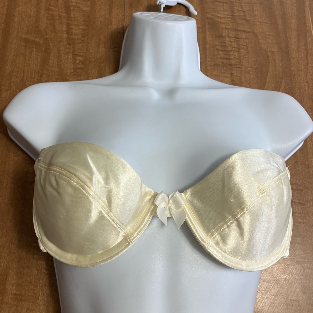 Victoria's Secret Cream strapless Bandeau Intimates
